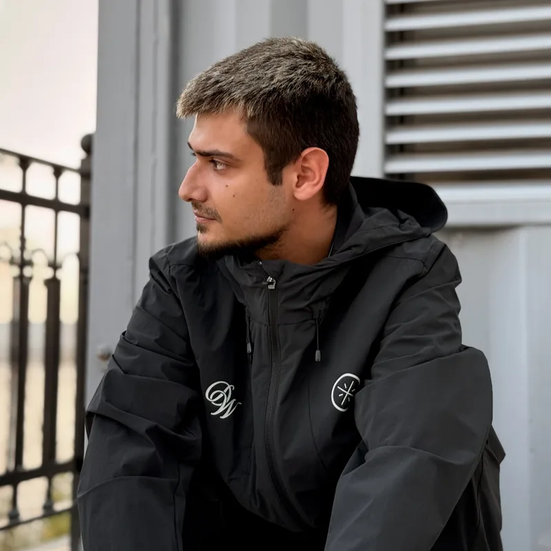 Сергей Басов